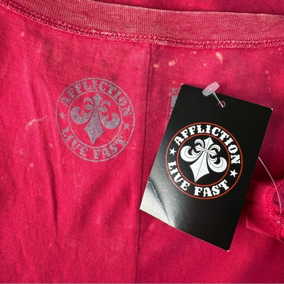 Affliction Women’s Graphic Short Sleeve Cut Out T-Shirt -Size: Medium -NWT - Picture 9 of 10